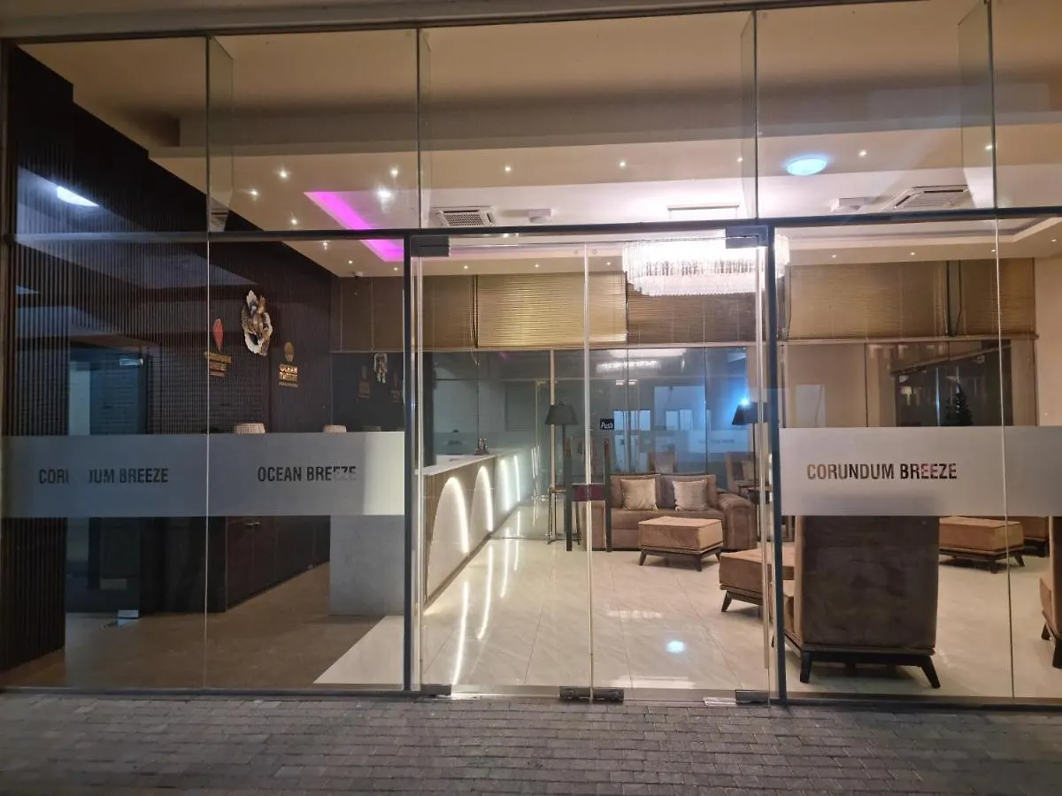 Ocean Breeze Residence- Negombo Apartman