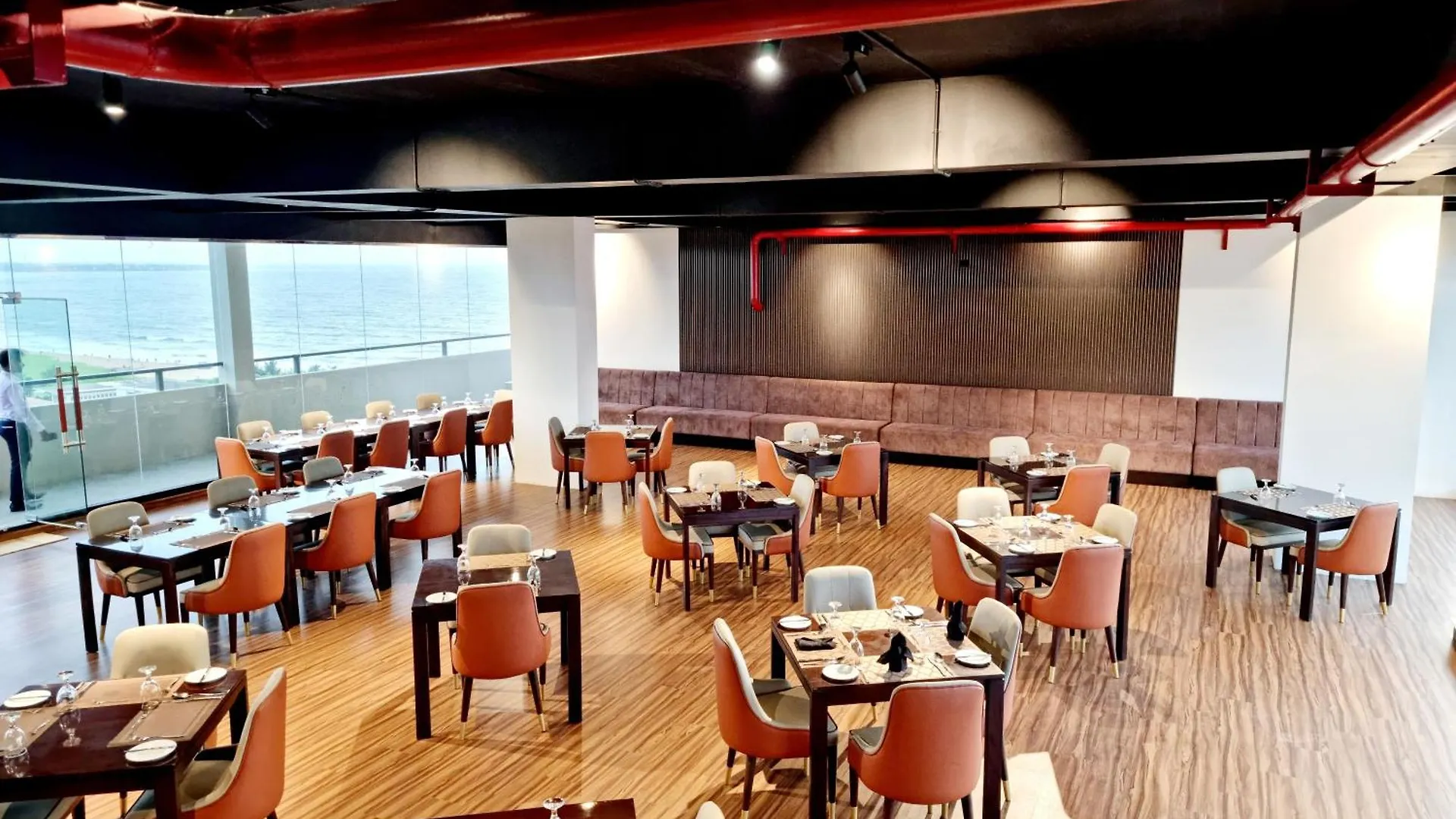 Ocean Breeze Residence- Negombo Apartment